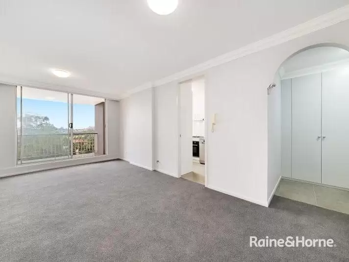 401/2 Roscrea Avenue, Randwick Leased by Raine & Horne Randwick | Coogee | Clovelly - image 1