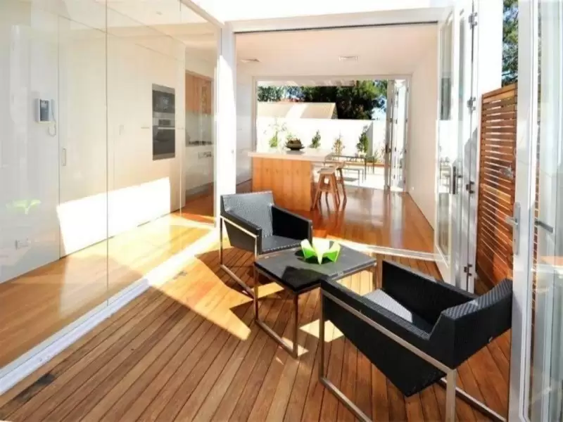 16A Frances Street, Randwick Leased by Raine & Horne Randwick | Coogee | Clovelly - image 3