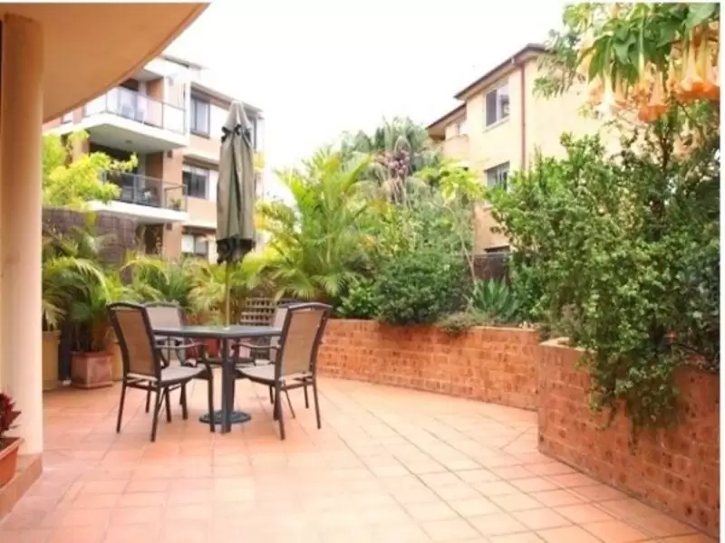 U/58-60 Dudley Street, Coogee Leased by Raine & Horne Randwick | Coogee | Clovelly - image 1