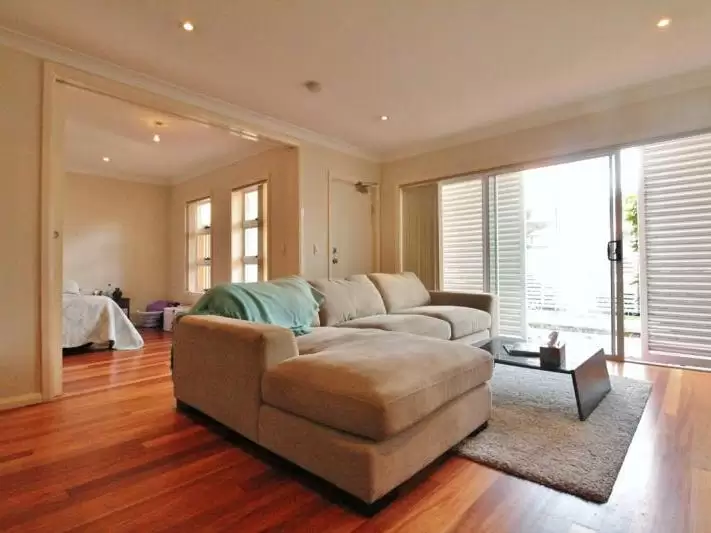 1/79 Arden Street, Coogee Leased by Raine & Horne Randwick | Coogee - image 2