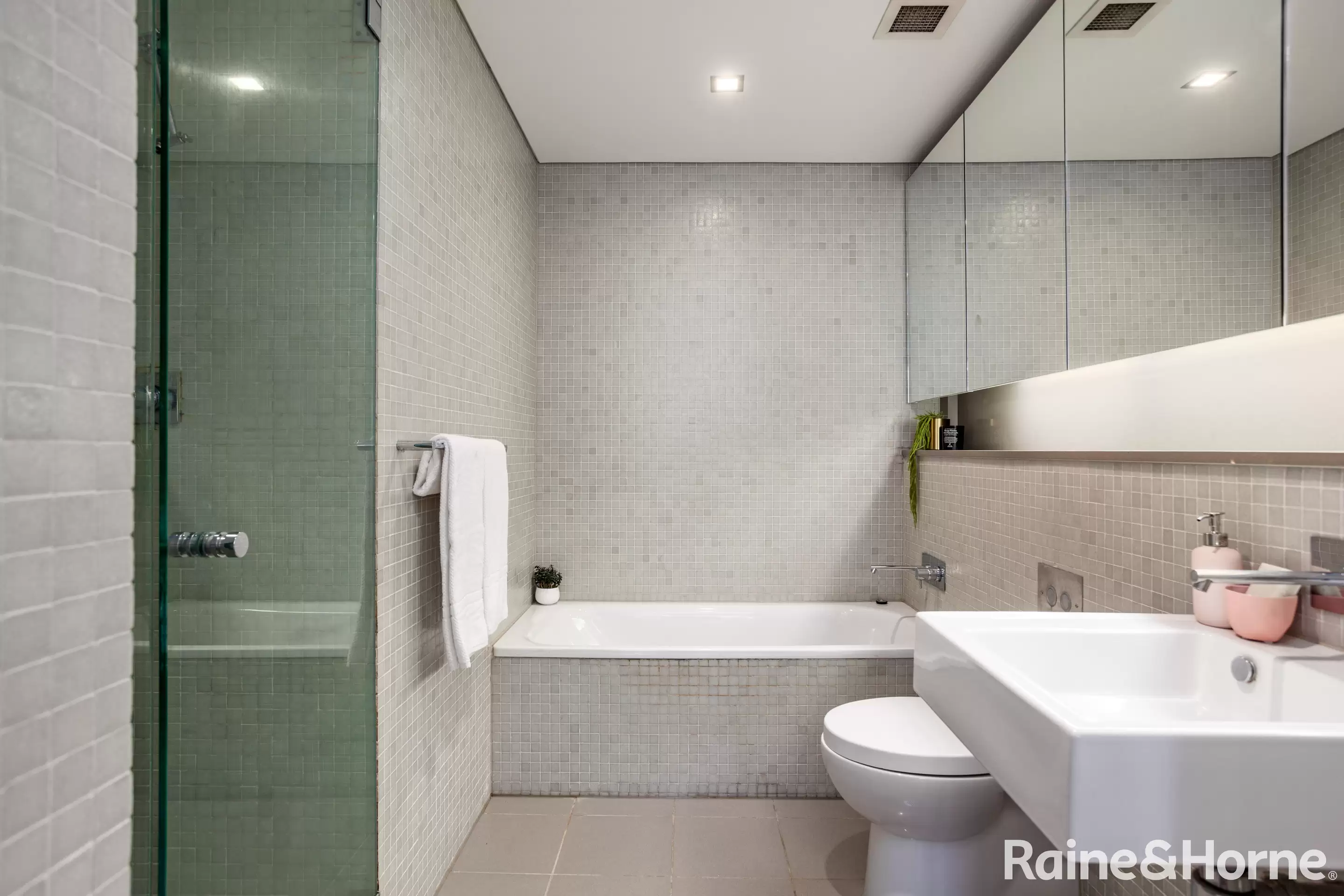 88/60-70 William Street, Woolloomooloo For Lease by Raine & Horne Randwick | Coogee | Clovelly - image 5