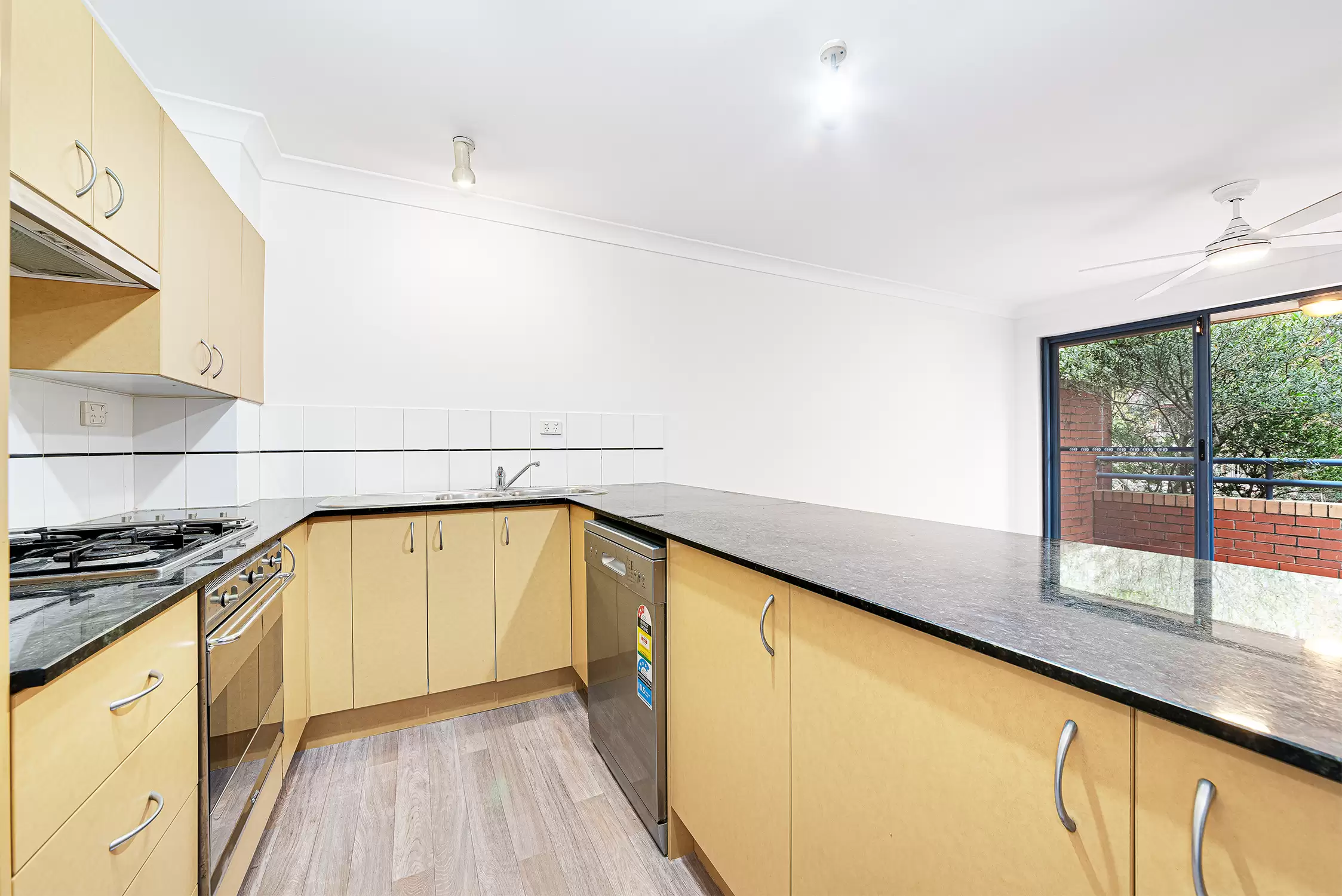 11/42 Anzac Parade, Kensington For Lease by Raine & Horne Randwick | Coogee | Clovelly - image 1