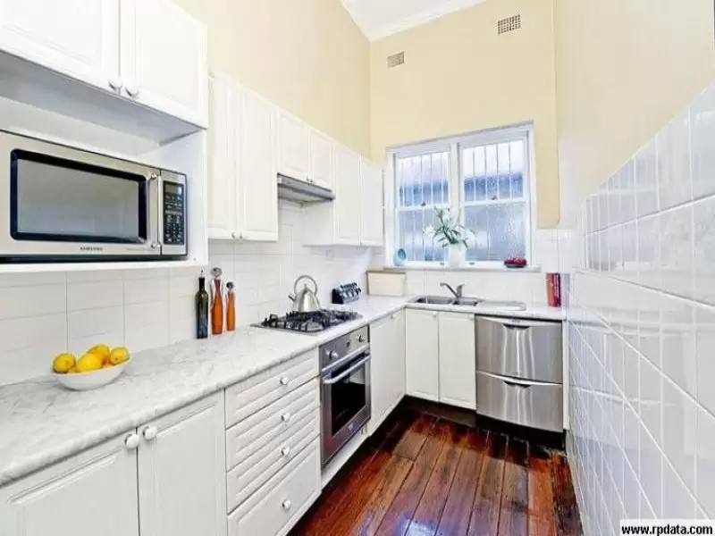 6/7 Malabar Road, South Coogee Leased by Raine & Horne Randwick | Coogee | Clovelly - image 3