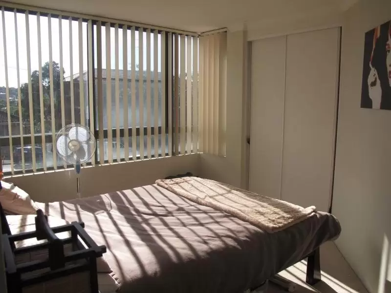 U/57-63 Coogee Bay Road, Coogee Leased by Raine & Horne Randwick | Coogee | Clovelly - image 2