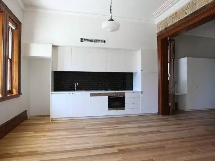 2/152 Avoca Street, Randwick For Lease by Raine & Horne Randwick | Coogee | Clovelly - image 2