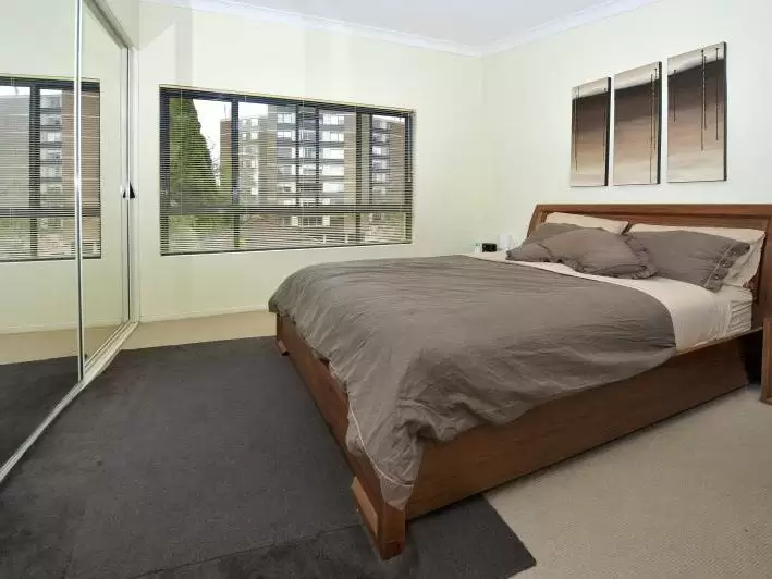 27/4-6 Cowper Street, Randwick Leased by Raine & Horne Randwick | Coogee | Clovelly - image 4