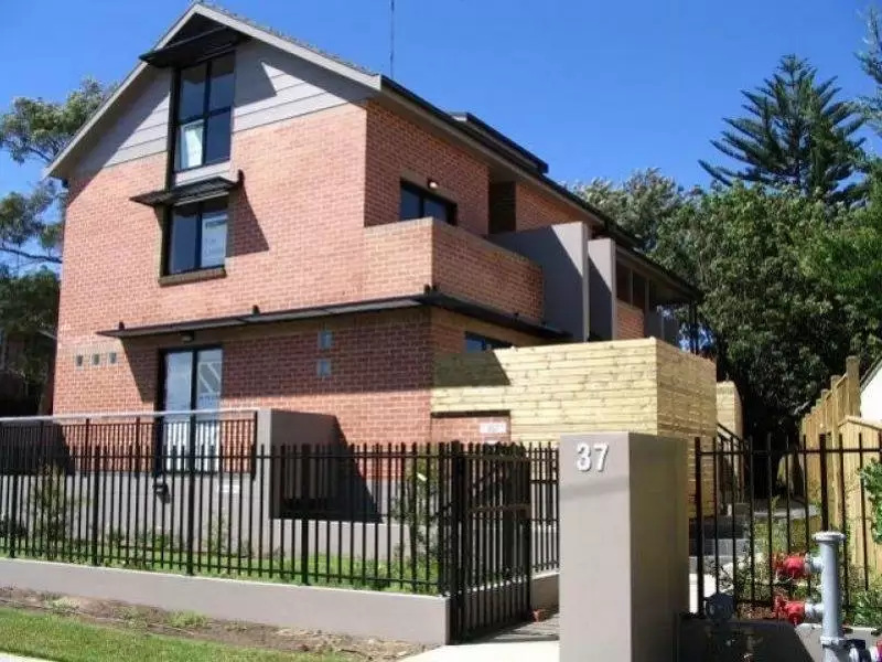 37 Midway Drive, Maroubra Leased by Raine & Horne Randwick | Coogee - image 1