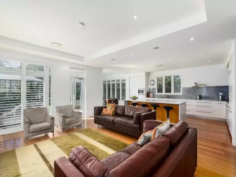 10 Wark Avenue, Pagewood Leased by Raine & Horne Randwick | Coogee | Clovelly - image 3