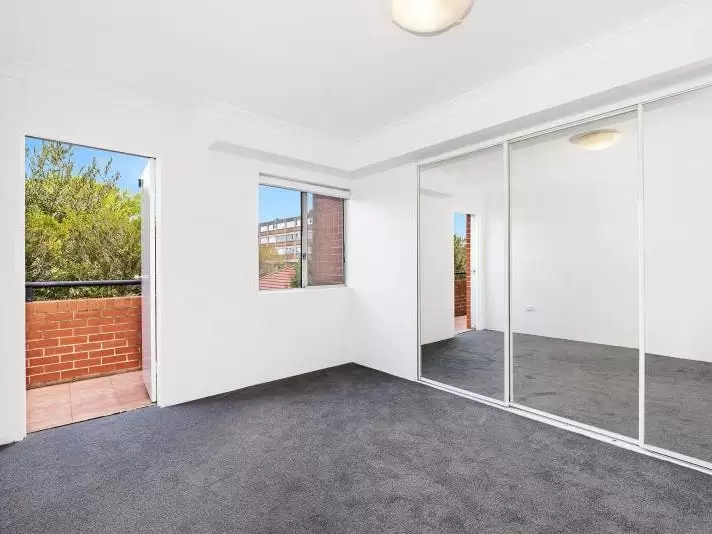 20/3-5 Kensington Road, Kensington Leased by Raine & Horne Randwick | Coogee | Clovelly - image 3