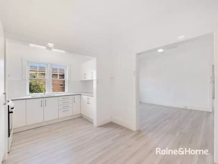4/62 Cowper Street, Randwick For Lease by Raine & Horne Randwick | Coogee | Clovelly - image 3