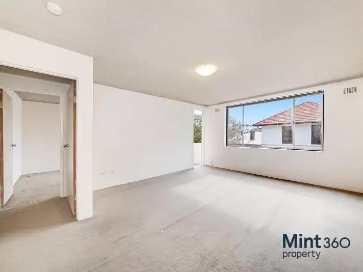 4/100 Mount Street, Coogee Leased by Raine & Horne Randwick | Coogee - image 2