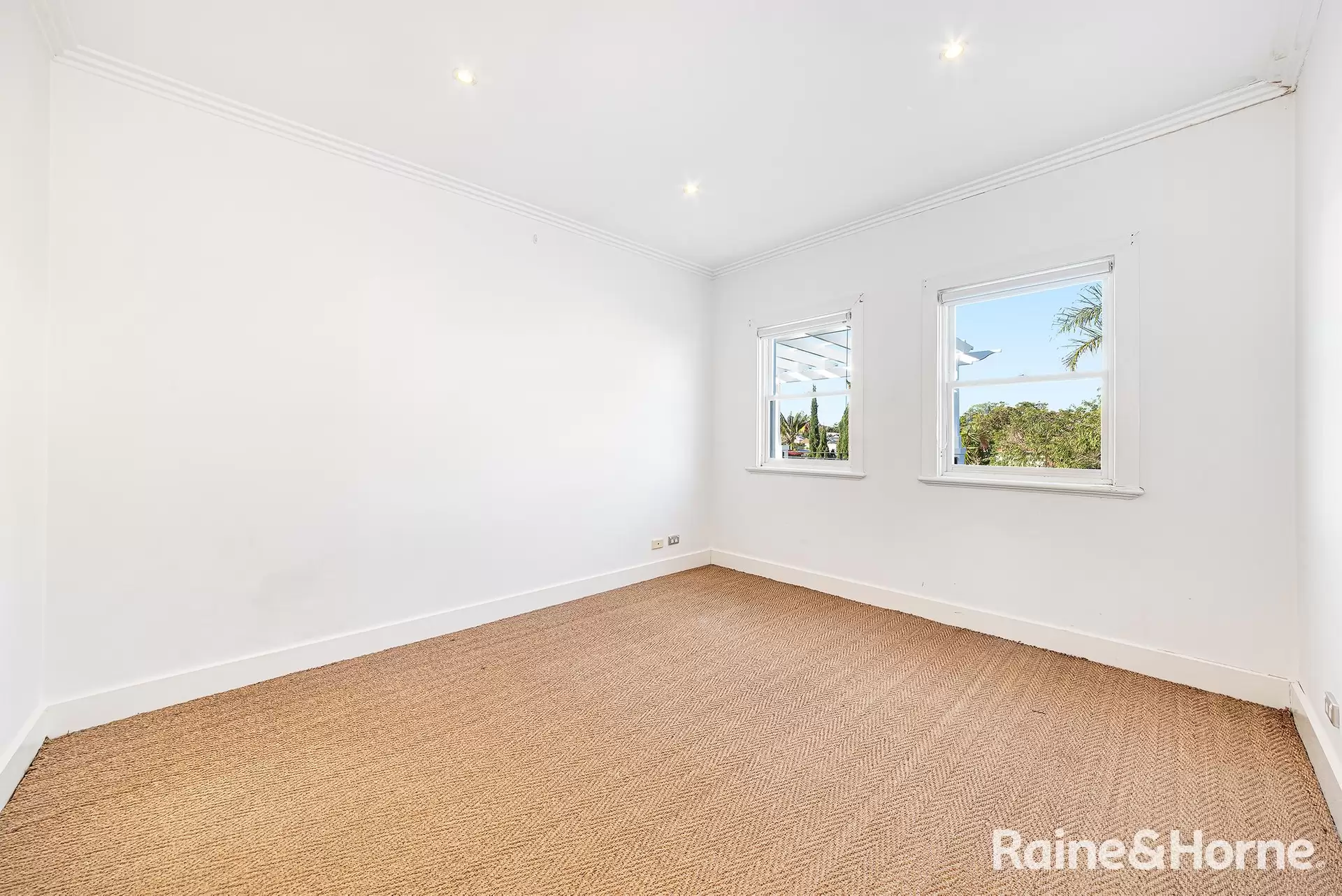 2/21 Jackaman Street, Bondi Leased by Raine & Horne Randwick | Coogee | Clovelly - image 1