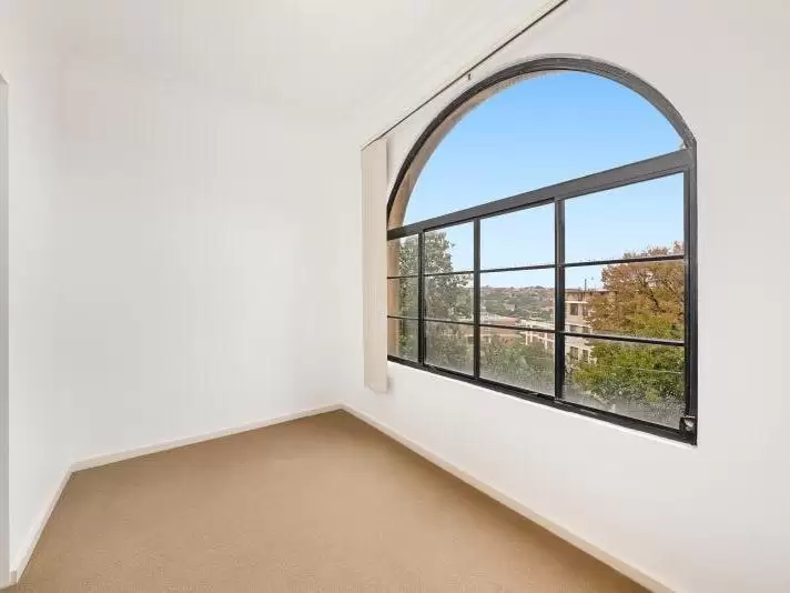 3/12 Dudley Street, Coogee Leased by Raine & Horne Randwick | Coogee | Clovelly - image 2