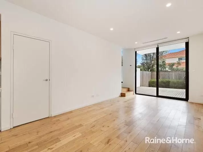 10/112 Alfred Street, Sans Souci Leased by Raine & Horne Randwick | Coogee - image 2