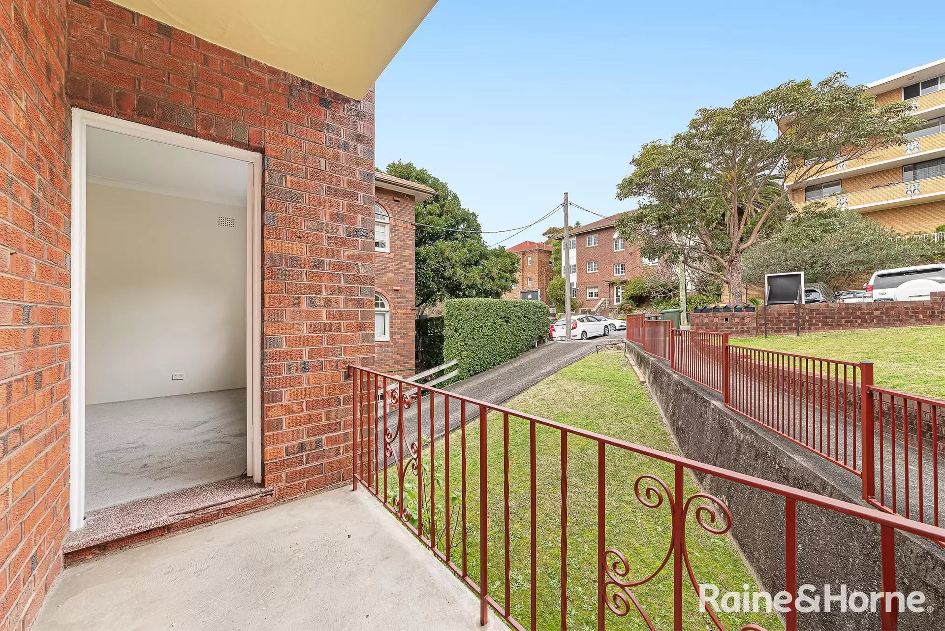 3/11A Kidman Street, Coogee Leased by Raine & Horne Randwick | Coogee | Clovelly - image 1