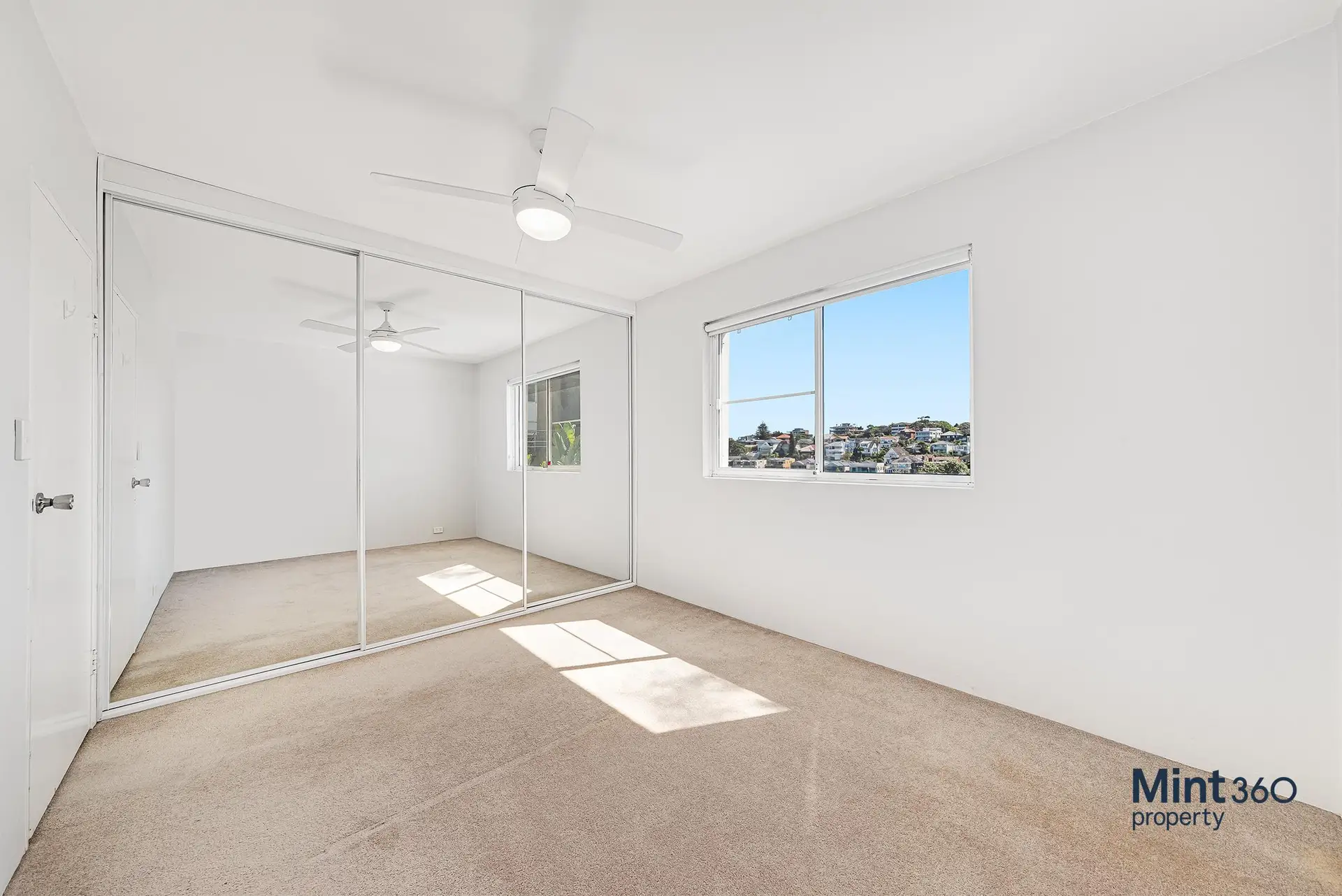 10/2 Oak Street, Clovelly Leased by Raine & Horne Randwick | Coogee | Clovelly - image 1