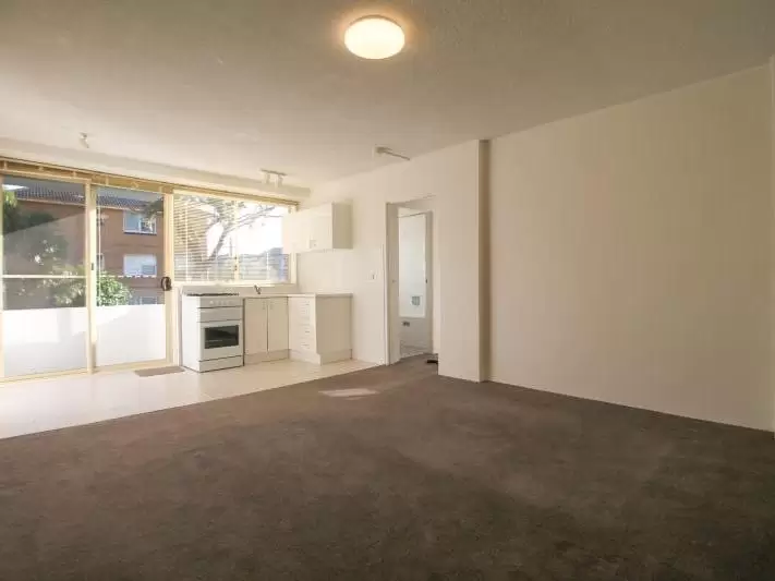 6/34 Brittain Crescent, Hillsdale Leased by Raine & Horne Randwick | Coogee - image 1