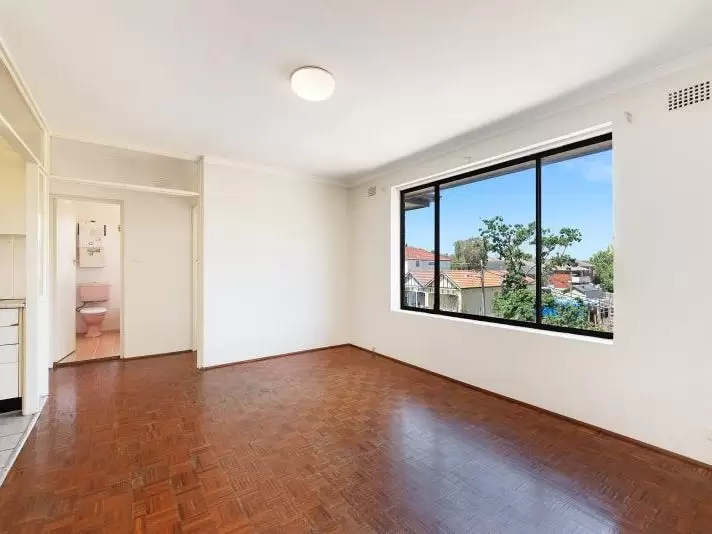 9/295 Avoca Street, Randwick Leased by Raine & Horne Randwick | Coogee | Clovelly