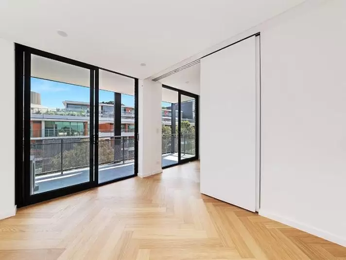 8/1 Daintrey Crescent, Randwick Leased by Raine & Horne Randwick | Coogee - image 2