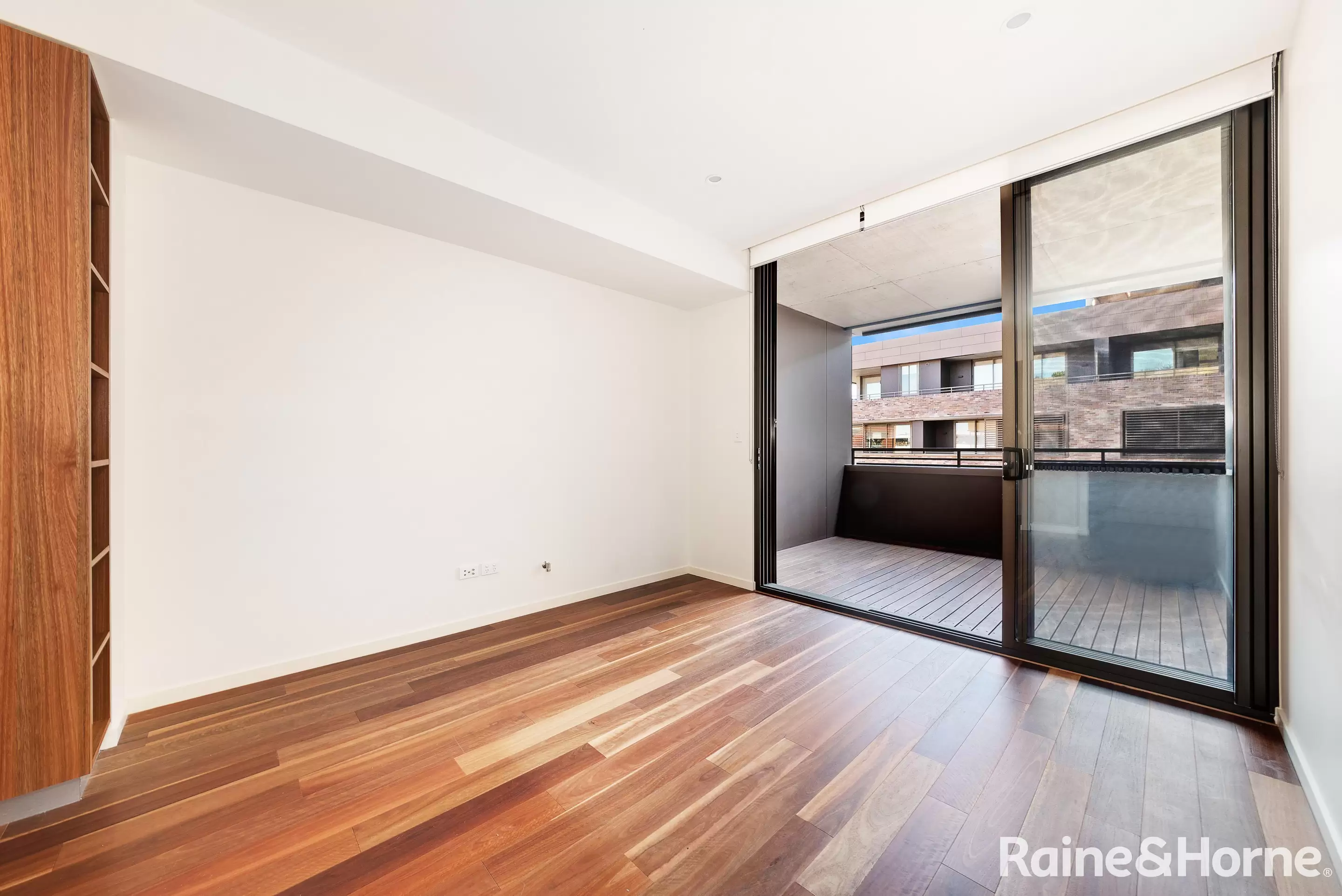 316/81 Macdonald Street, Erskineville For Lease by Raine & Horne Randwick | Coogee | Clovelly - image 2