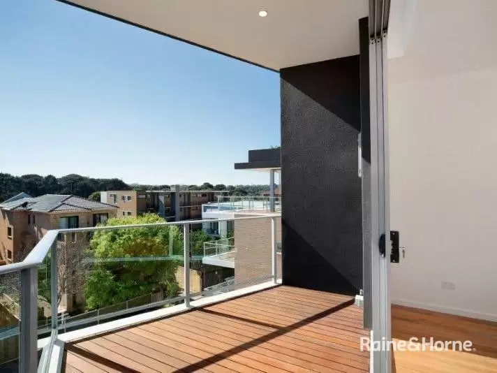 304/10-20 Anzac Parade, Kensington Leased by Raine & Horne Randwick | Coogee | Clovelly - image 2