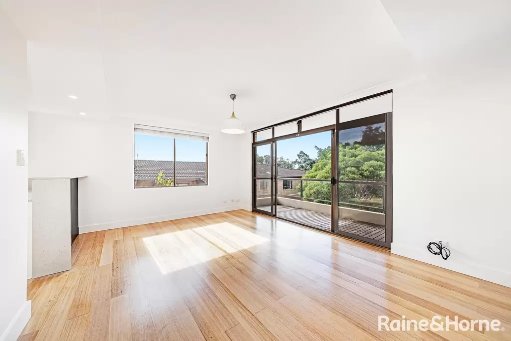 6/84 Melody Street, Coogee Leased by Raine & Horne Randwick | Coogee