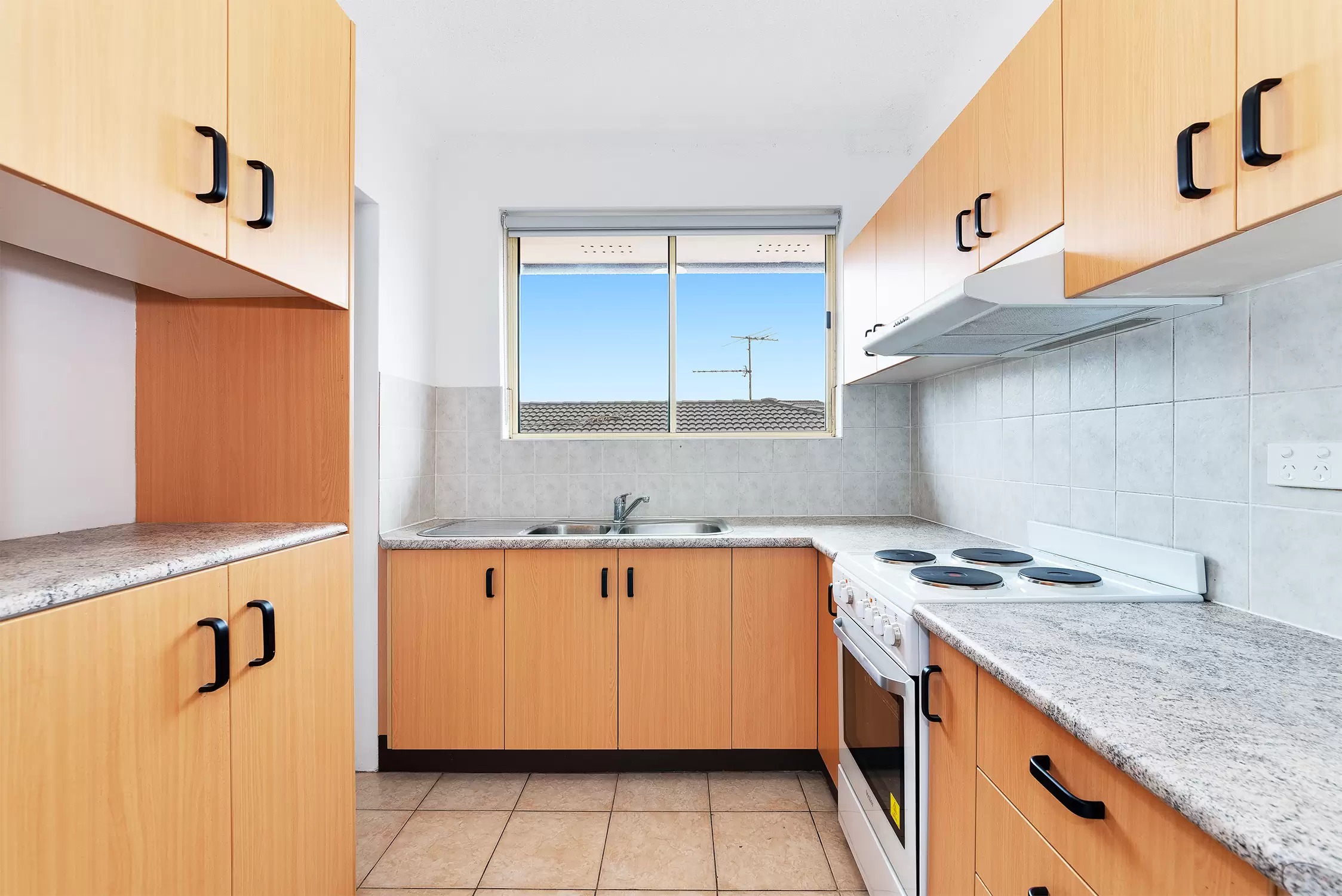 4/323 Maroubra Road, Maroubra For Lease by Raine & Horne Randwick | Coogee | Clovelly - image 1