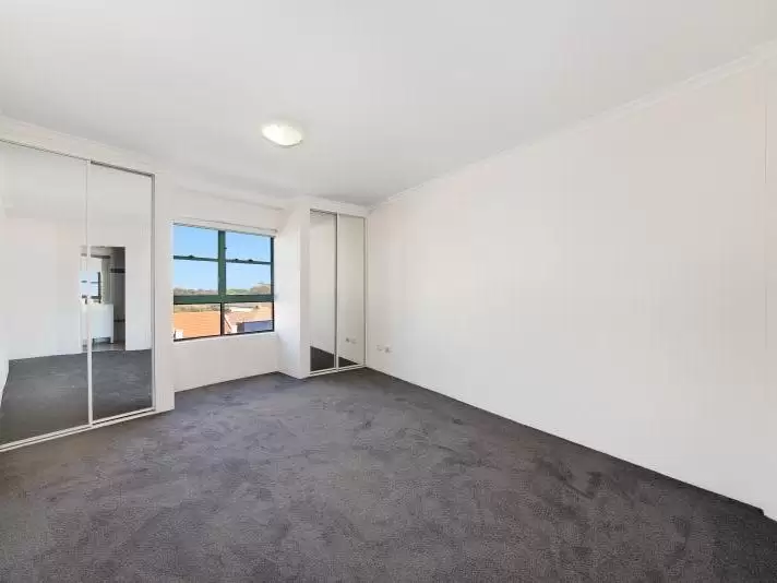 16/60 Harbourne Road, Kingsford Leased by Raine & Horne Randwick | Coogee - image 3