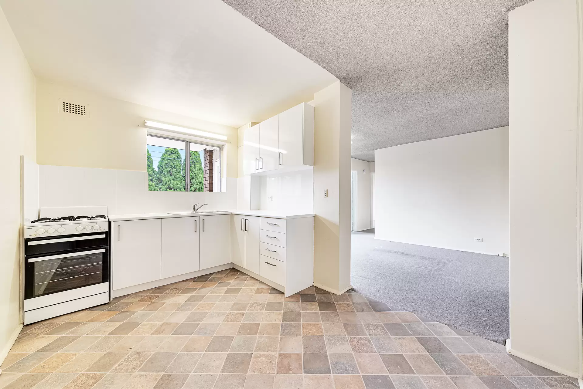 5/30 Barber Avenue, Eastlakes For Lease by Raine & Horne Randwick | Coogee | Clovelly - image 1