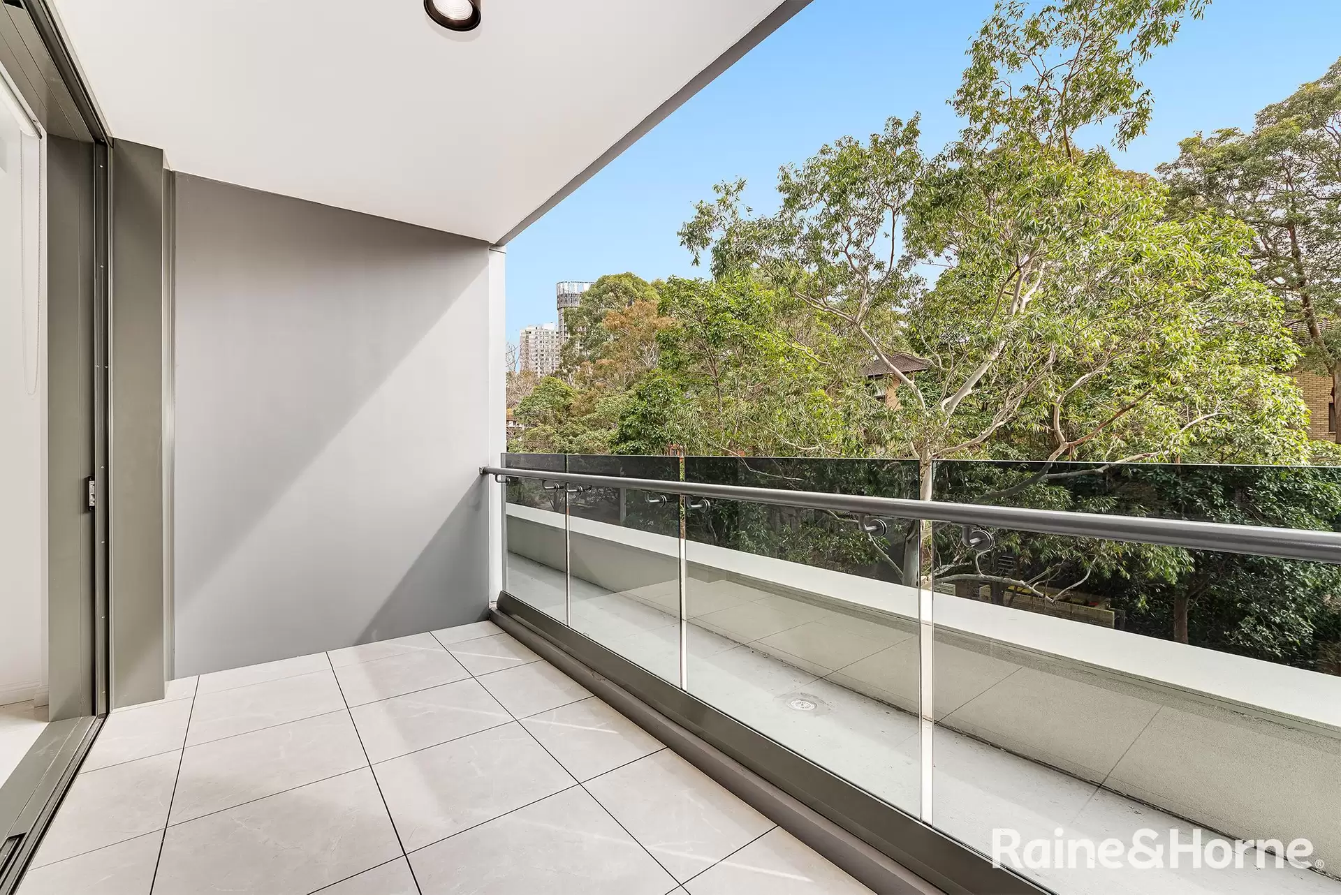218/2-10 Cottonwood Crescent, Macquarie Park Leased by Raine & Horne Randwick | Coogee | Clovelly - image 1