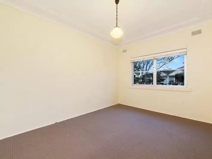 10/23 Orr Street, Bondi Leased by Raine & Horne Randwick | Coogee - image 3