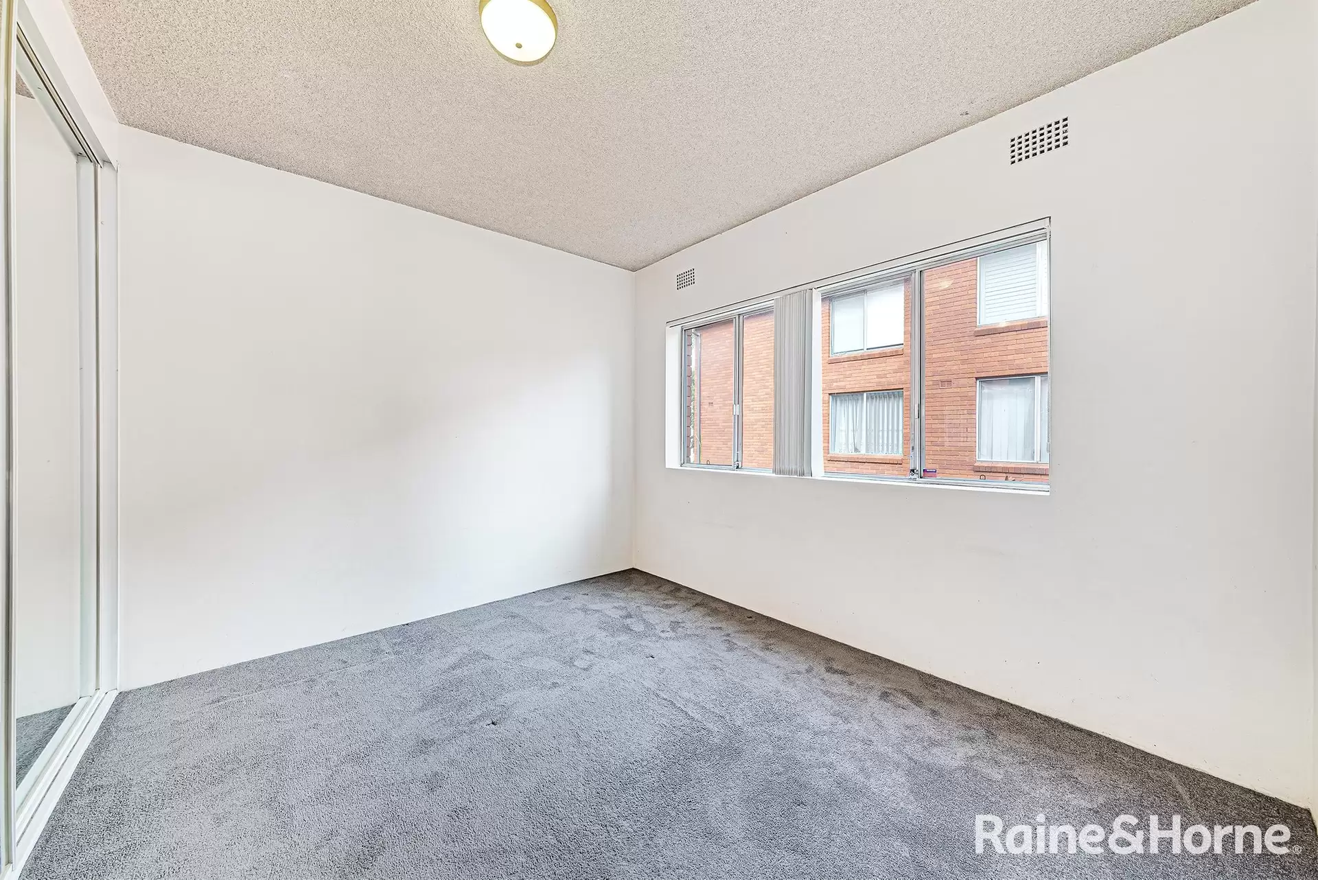 5/35 Mascot Drive, Eastlakes For Lease by Raine & Horne Randwick | Coogee | Clovelly - image 1
