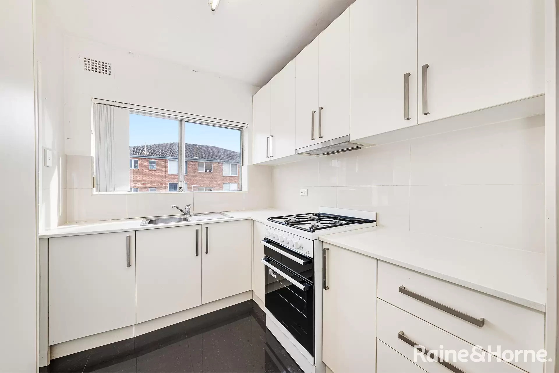 5/35 Mascot Drive, Eastlakes For Lease by Raine & Horne Randwick | Coogee | Clovelly - image 1