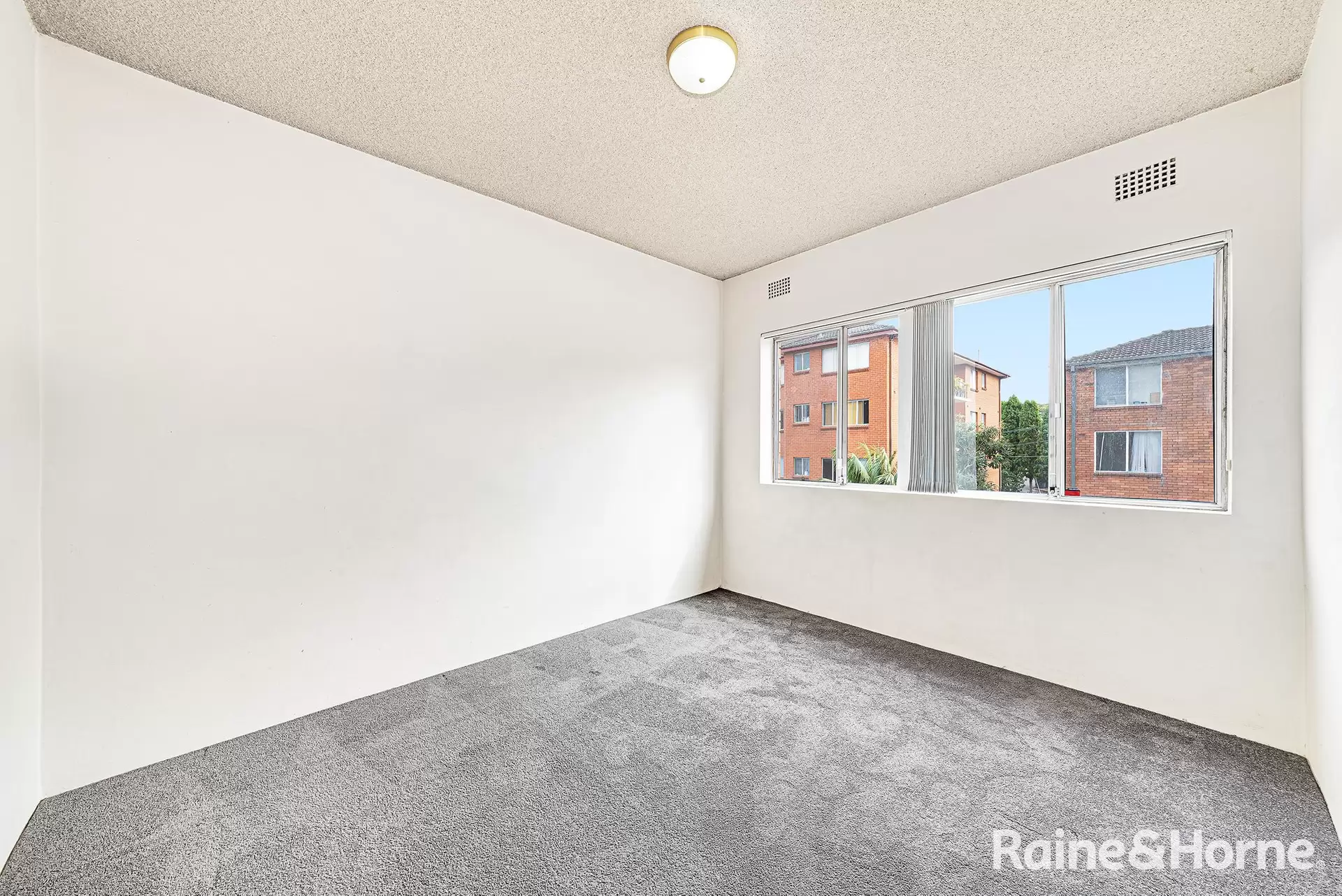 5/35 Mascot Drive, Eastlakes For Lease by Raine & Horne Randwick | Coogee | Clovelly - image 1