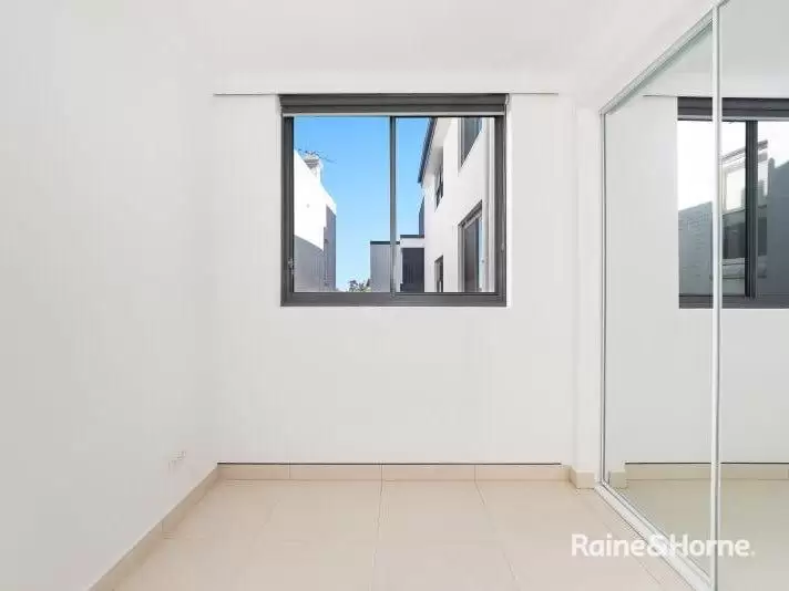 16/32-34 Perouse Road, Randwick Leased by Raine & Horne Randwick | Coogee - image 2