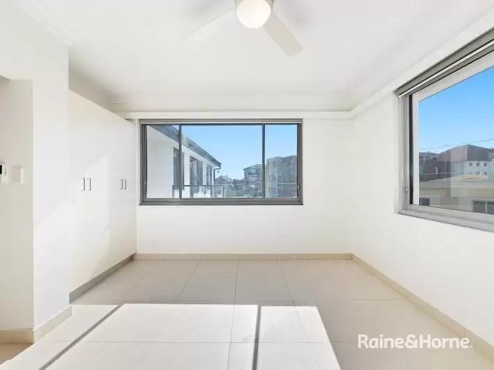16/32-34 Perouse Road, Randwick Leased by Raine & Horne Randwick | Coogee - image 3