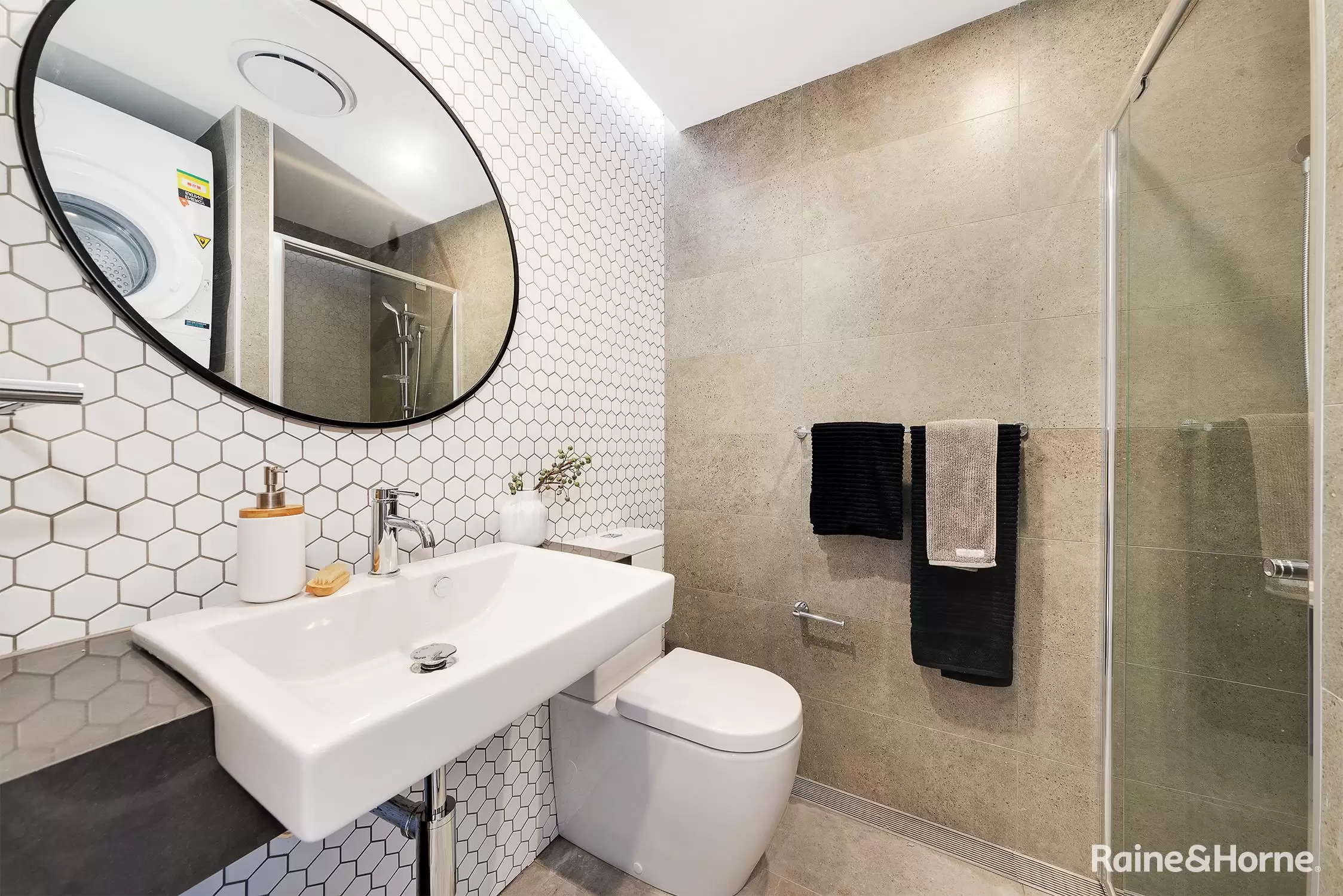 1/32-34 Perouse Road, Randwick For Lease by Raine & Horne Randwick | Coogee | Clovelly - image 4