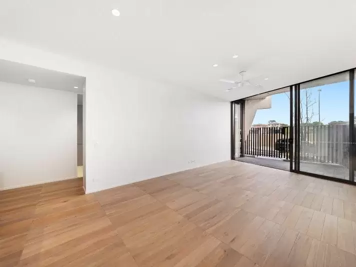 C002/9 Young Street, Randwick Leased by Raine & Horne Randwick | Coogee - image 2