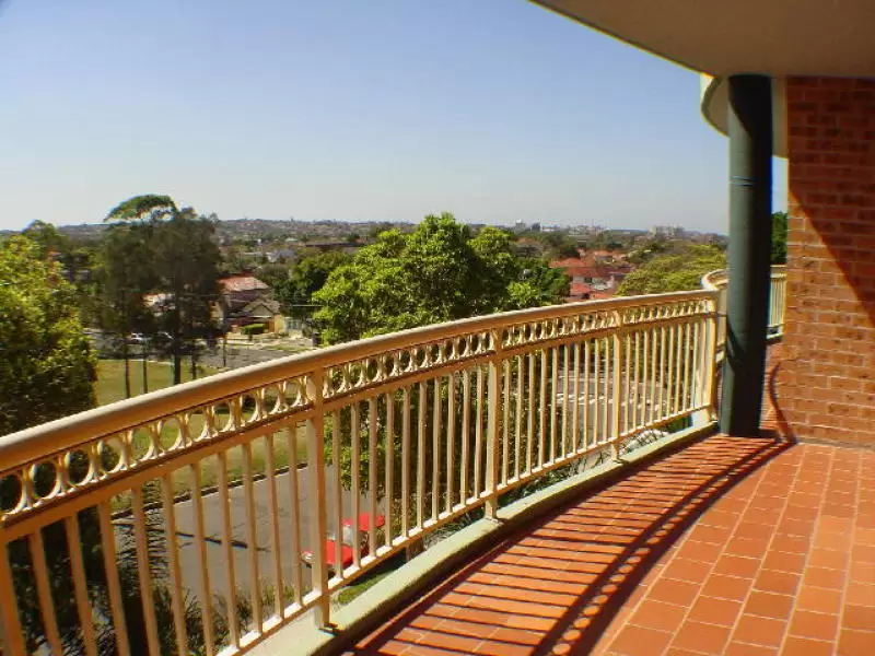 108 Botany Street, Randwick Leased by Raine & Horne Randwick | Coogee | Clovelly - image 7