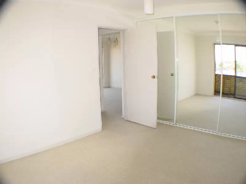 108 Botany Street, Randwick Leased by Raine & Horne Randwick | Coogee | Clovelly - image 5