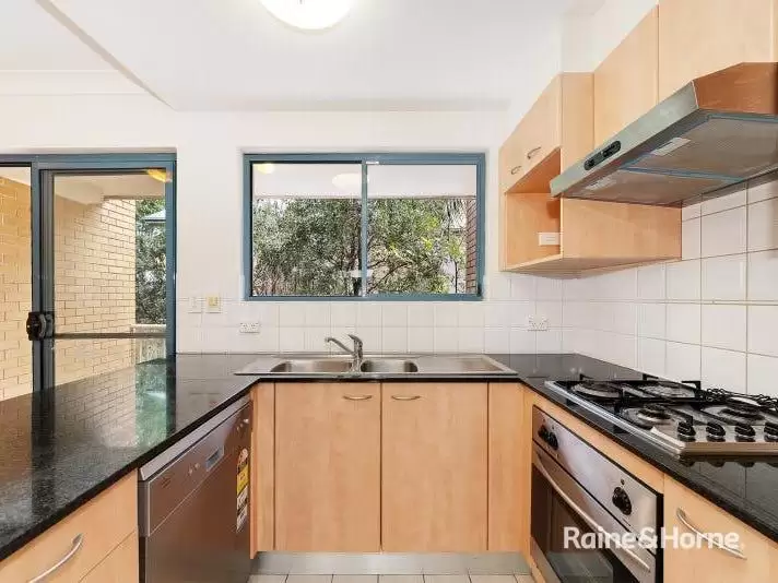 8/4-6 Cowper Street, Randwick For Lease by Raine & Horne Randwick | Coogee | Clovelly - image 2