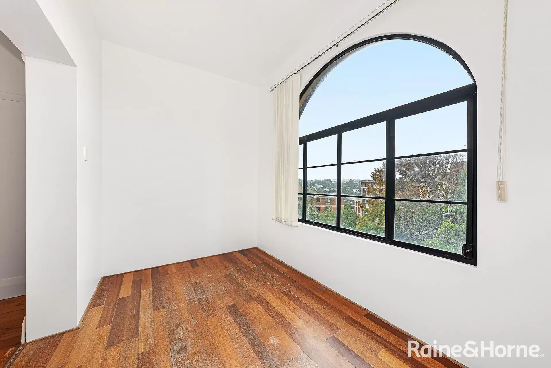 2/12 Dudley Street, Randwick For Lease by Raine & Horne Randwick | Coogee | Clovelly - image 1