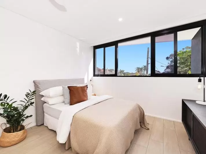 4/32-34 Perouse Road, Randwick For Lease by Raine & Horne Randwick | Coogee | Clovelly - image 1