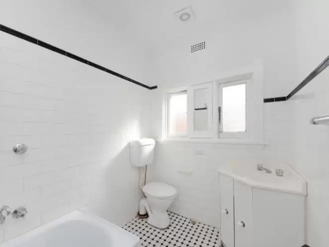 8/154 Beach Street, Coogee For Lease by Raine & Horne Randwick | Coogee | Clovelly - image 3