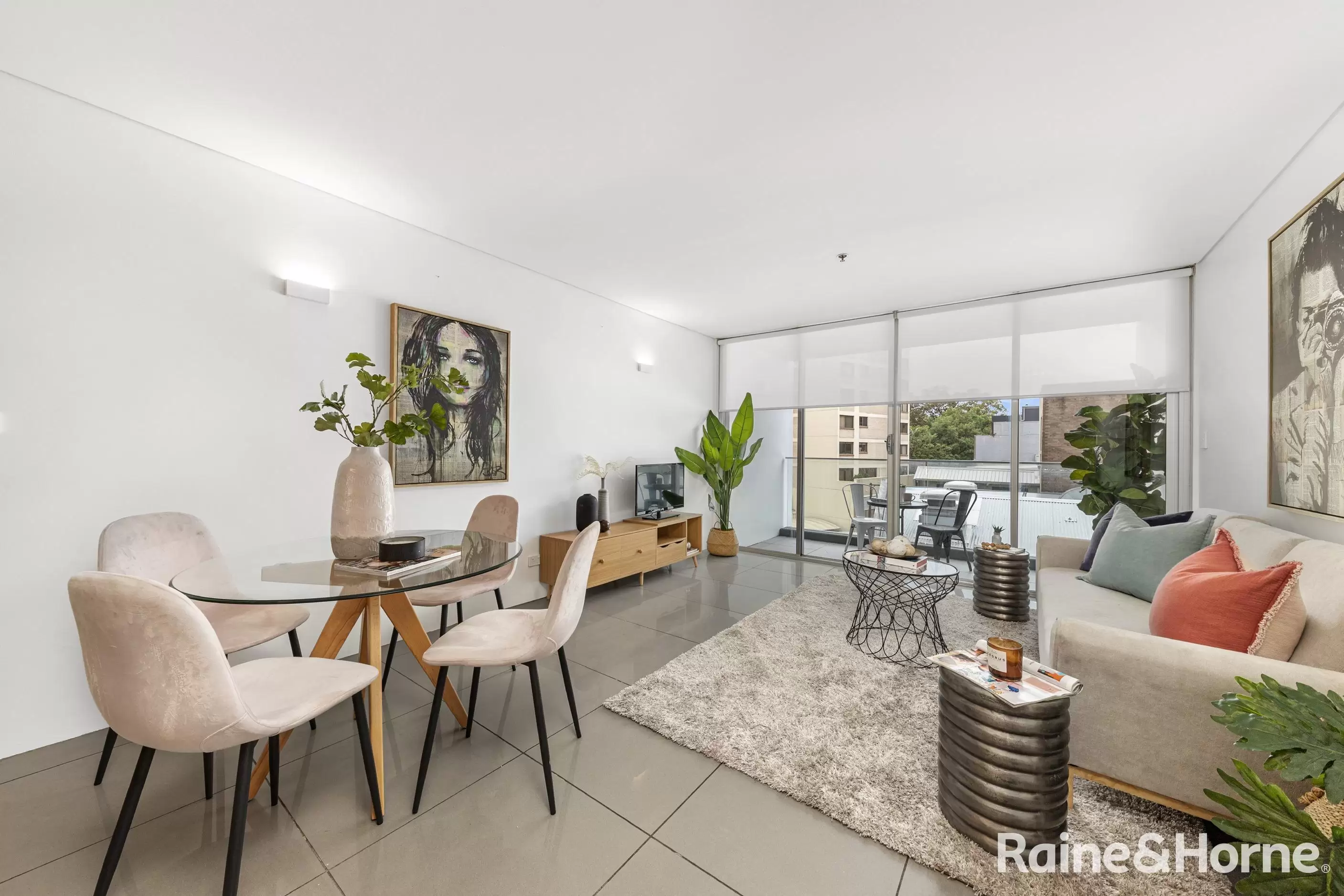 3/60-70 William Street, Woolloomooloo Leased by Raine & Horne Randwick | Coogee | Clovelly - image 1