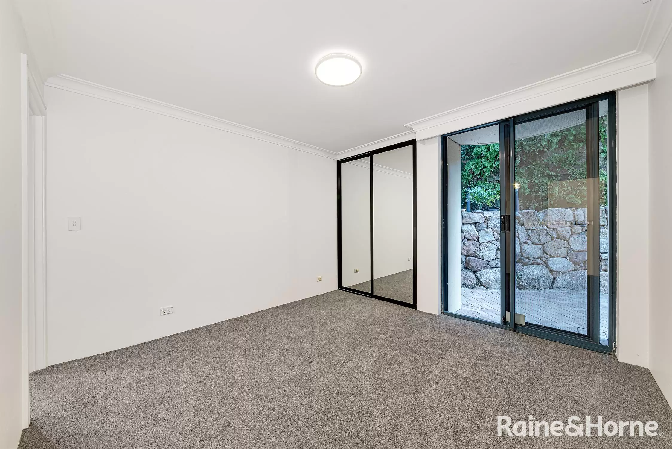 G01/183 Coogee Bay Road, Coogee For Lease by Raine & Horne Randwick | Coogee | Clovelly - image 3