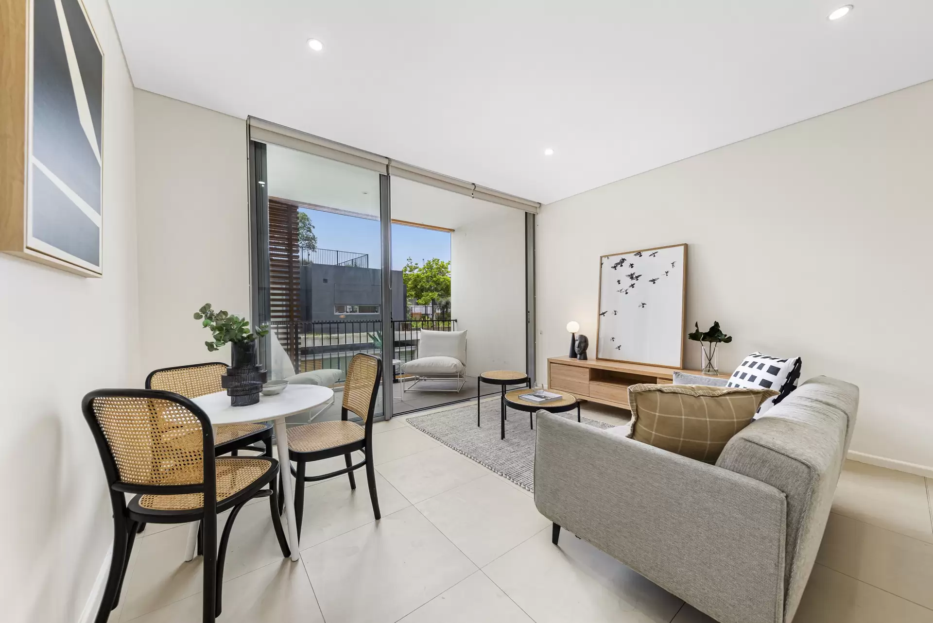 213/9-15 Ascot, Kensington Leased by Raine & Horne Randwick | Coogee - image 1