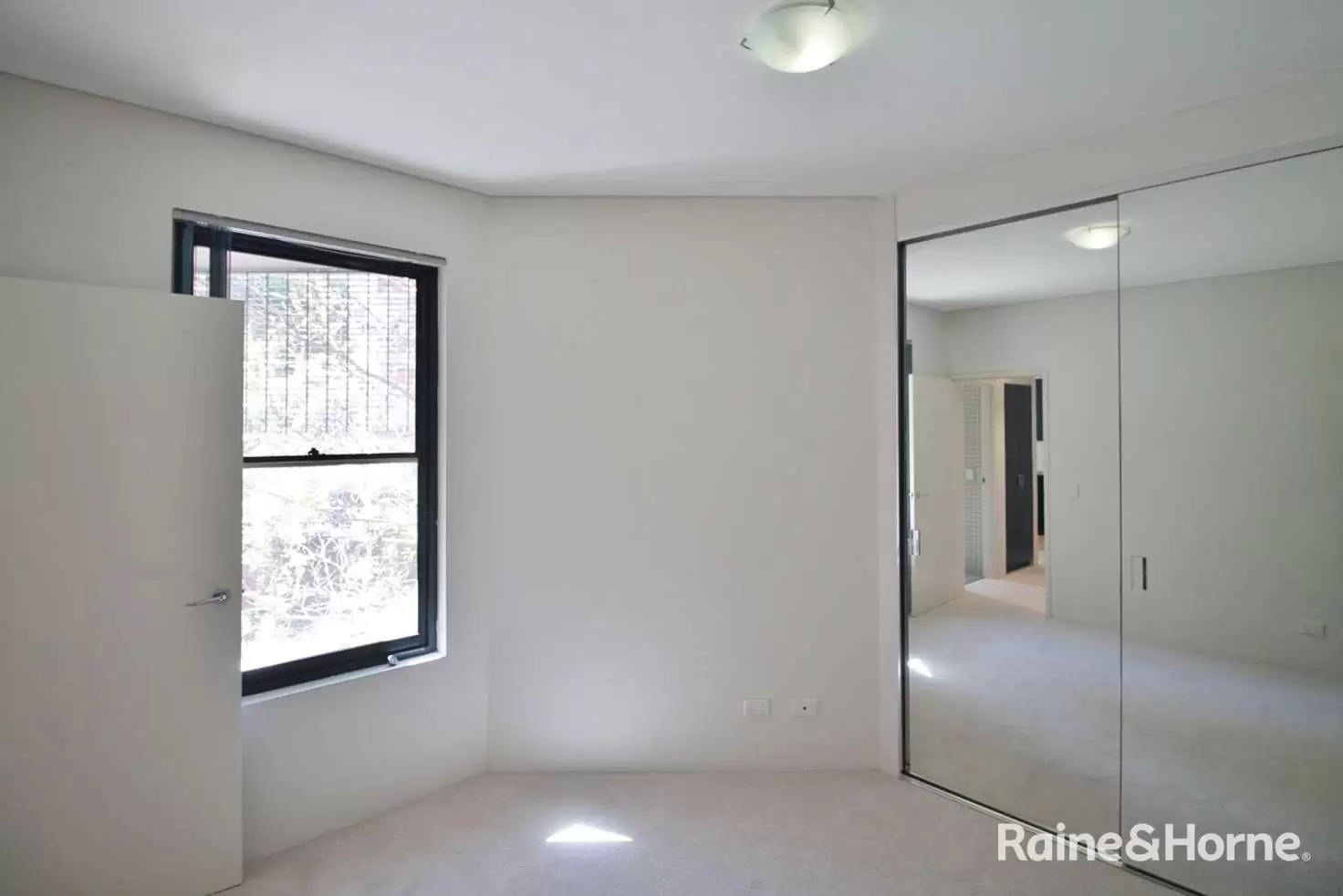 C4/42 Saunders Street, Pyrmont Leased by Raine & Horne Randwick | Coogee | Clovelly - image 5