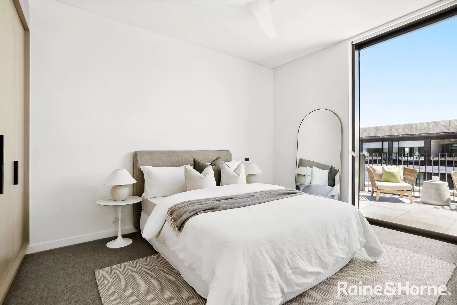 E701/166 Barker Street, Randwick Leased by Raine & Horne Randwick | Coogee | Clovelly - image 1