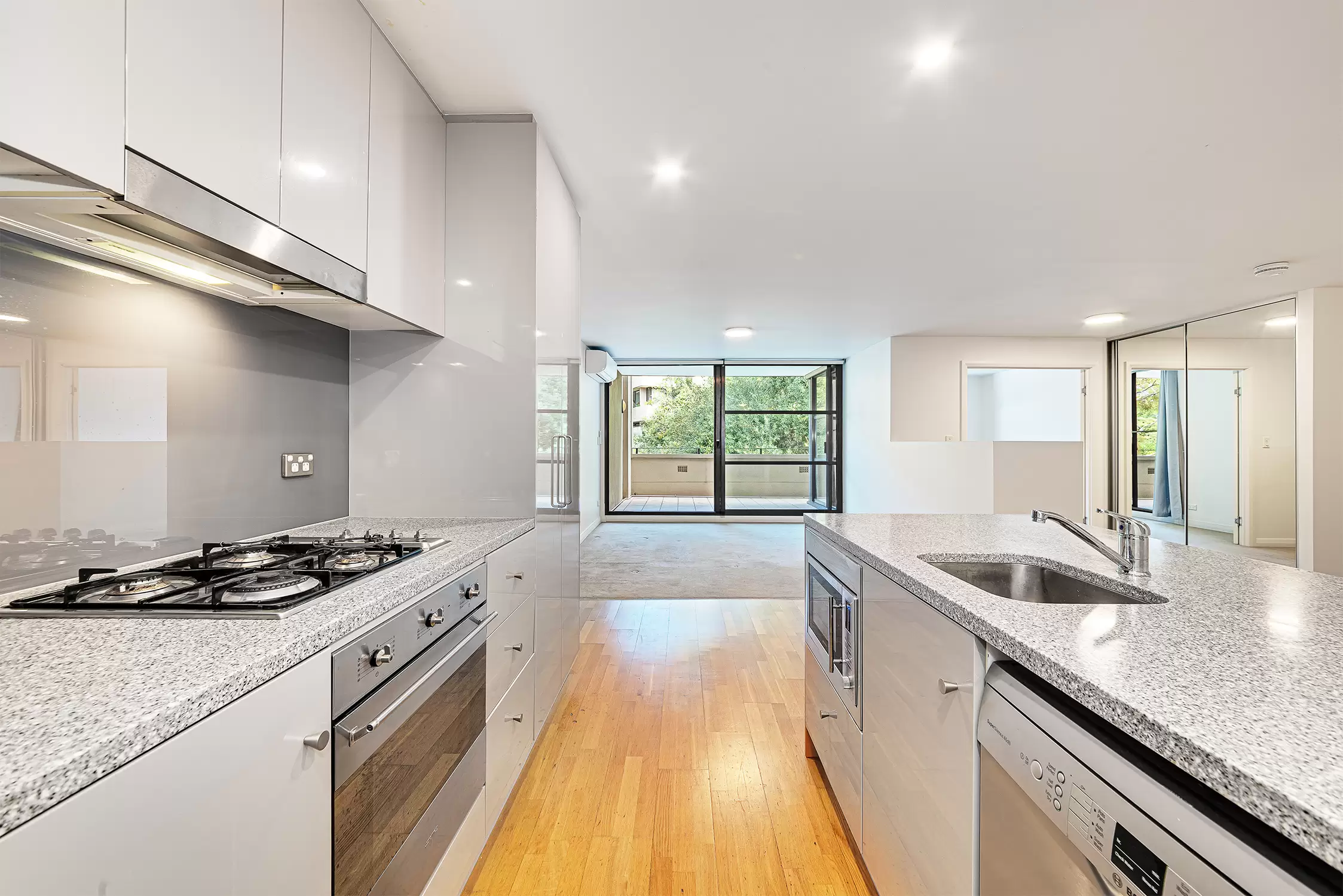 419/357 Glenmore Road, Paddington Leased by Raine & Horne Randwick | Coogee | Clovelly - image 2
